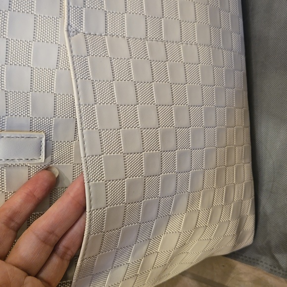 2 Piece Tahari White Checkered Tote Bag With Purse Bag NWT - Picture 10 of 11